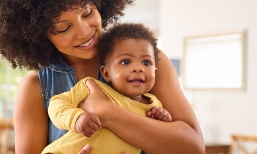 How hugging can change your baby’s brain